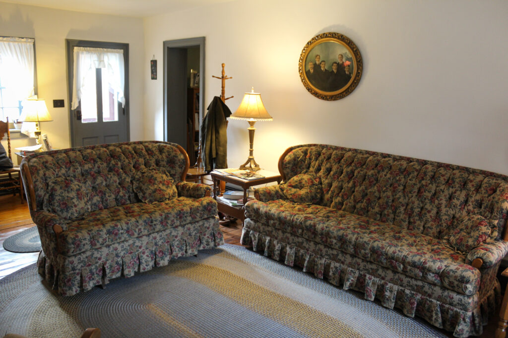 photo of main living room area at Blue Rock Bed and Breakfast