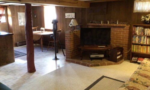 Photo of entrance and dining area in Family Cabin Suite at Blue Rock Bed and Breakfast