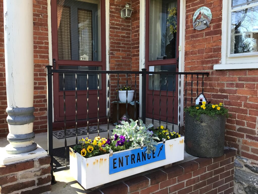 photo of main entrance in rear of house at Blue Rock Bed and Breakfast